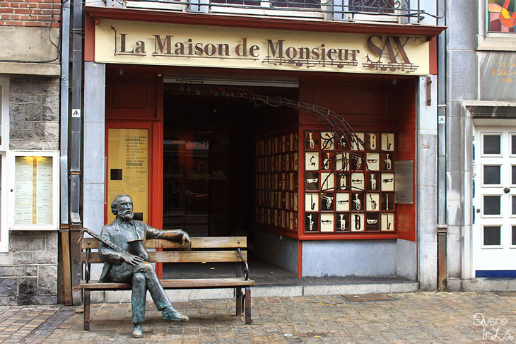 La Maison de Monsieur Sax, casa de Adolph Sax, criador do Saxofone em Dinant, Bélgica