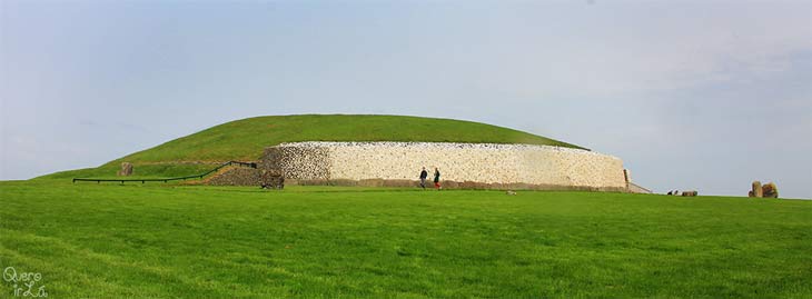 Newgrange, Irlanda